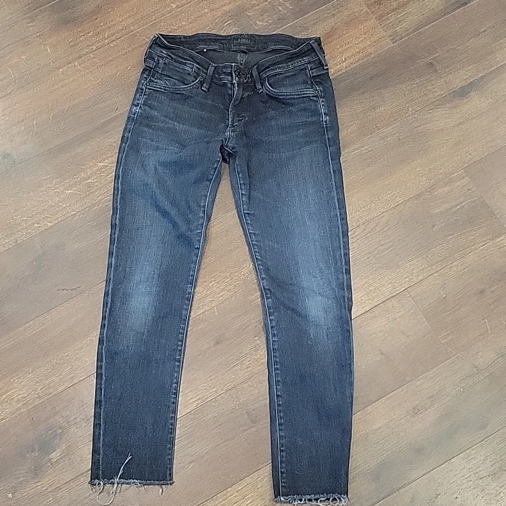 Agolde. Dark distressed  skinny denim jeans 26